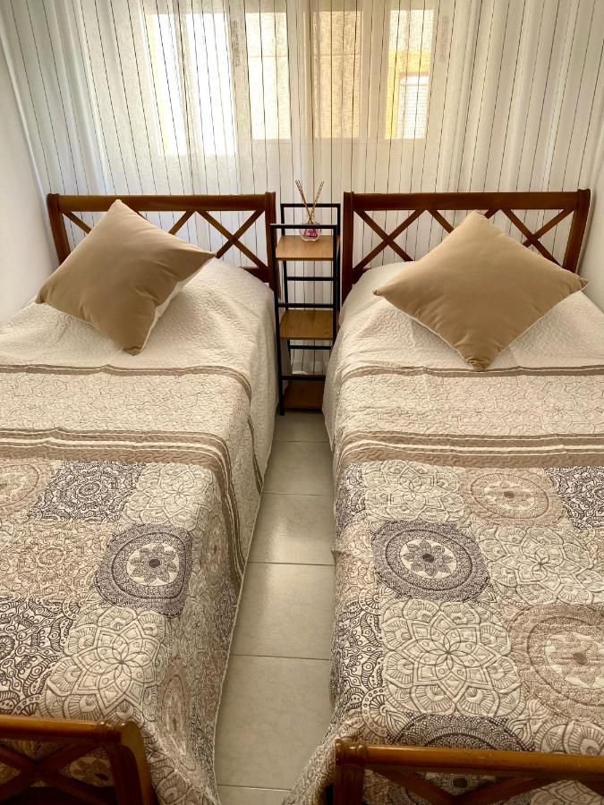 Torrevista Three Bedroom Apartment, Two Swimming Pools And Garage Torrevieja Exteriör bild